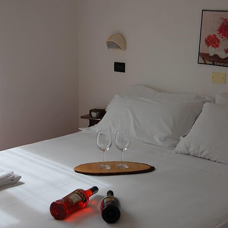 Hotel Flores Riccione Esterno foto