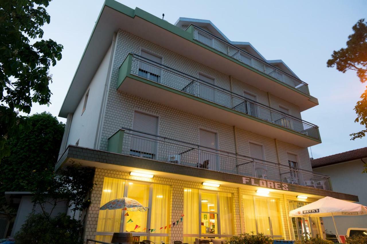 Hotel Flores Riccione Esterno foto